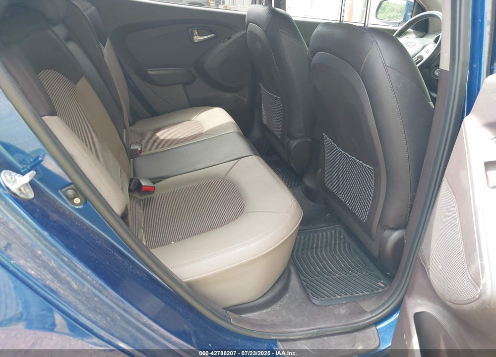 2013 HYUNDAI TUCSON VIN: KM8JUCAC9DU758559