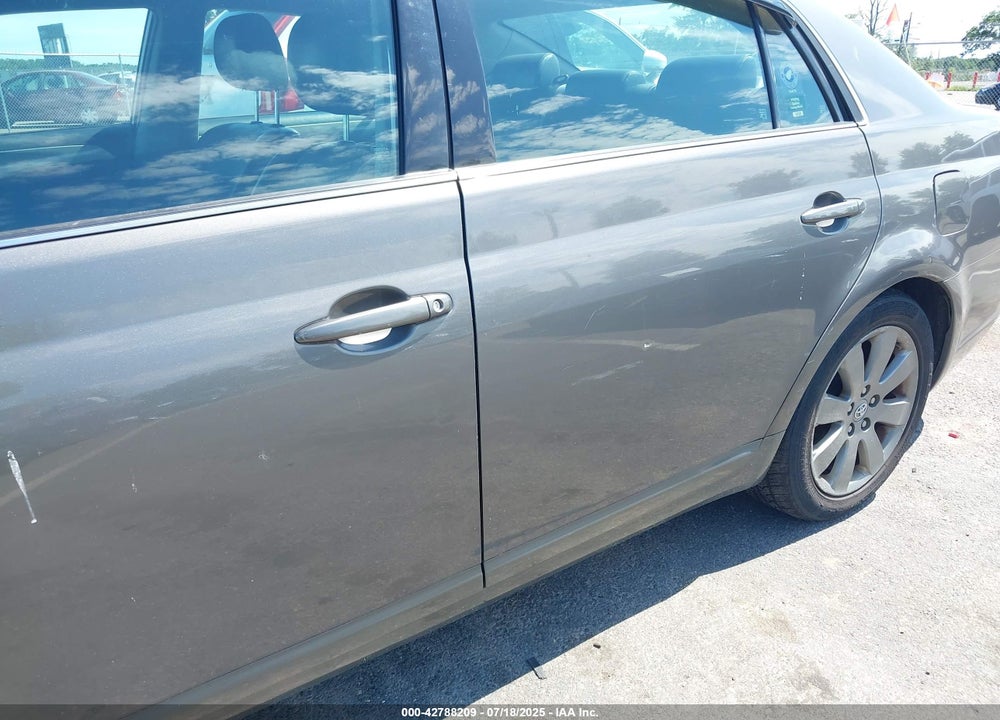 2007 TOYOTA AVALON VIN: 4T1BK36B97U237128