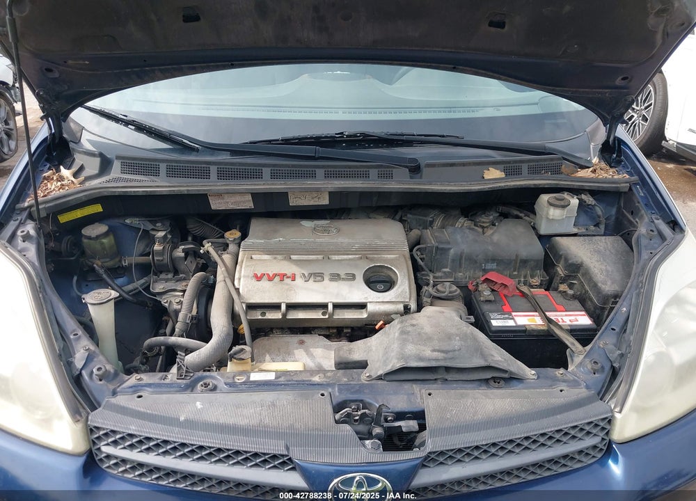 2005 TOYOTA SIENNA XLE VIN: 5TDZA22CX5S257985