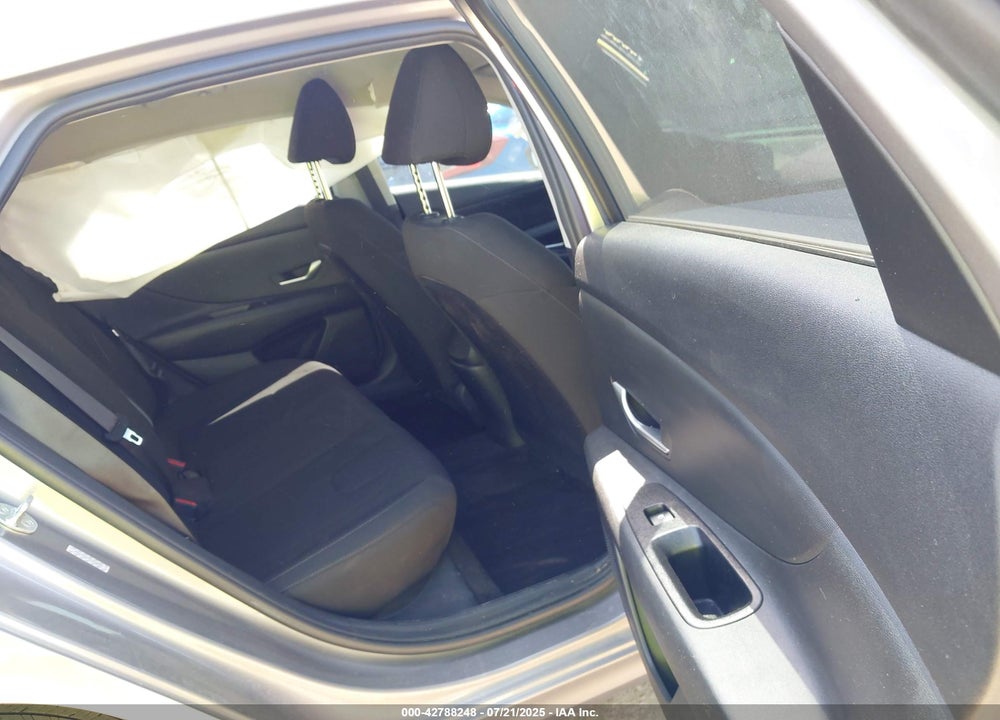 2023 HYUNDAI ELANTRA VIN: KMHLM4AG7PU520697