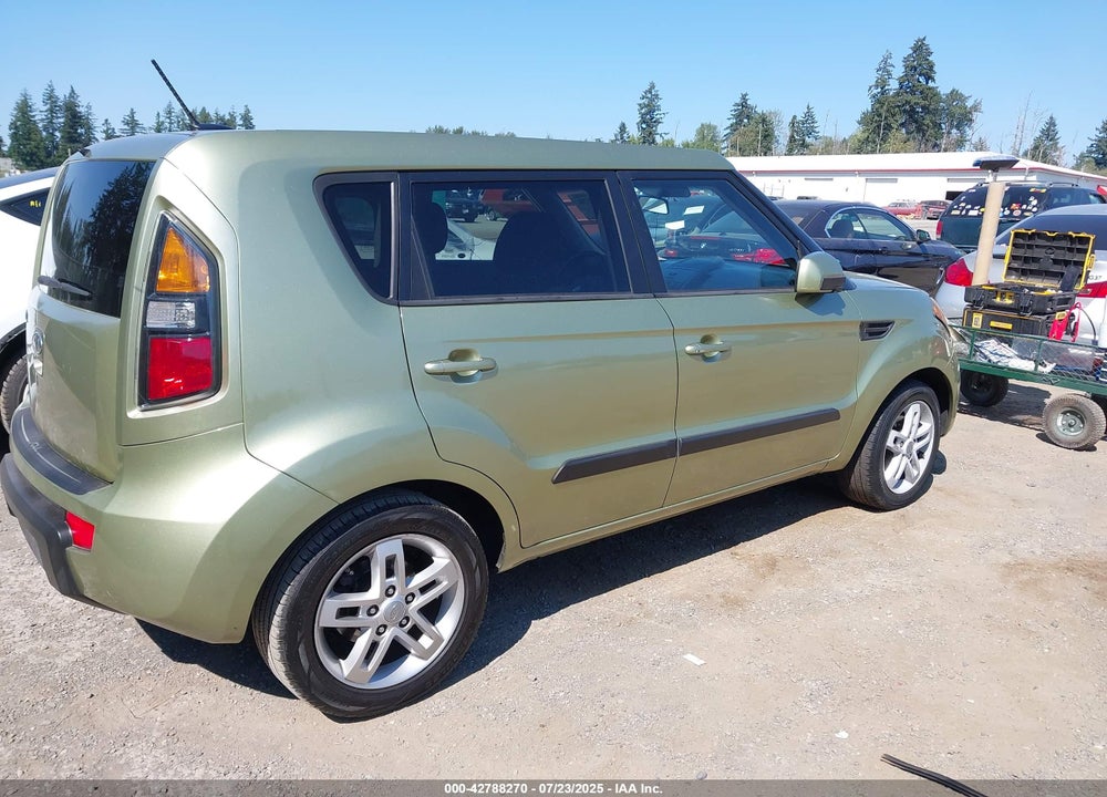 2011 KIA SOUL VIN: KNDJT2A27B7198495