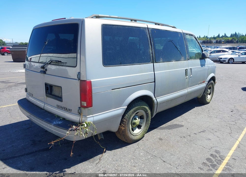 2000 CHEVROLET ASTRO VIN: 1GNEL19W0YB148747