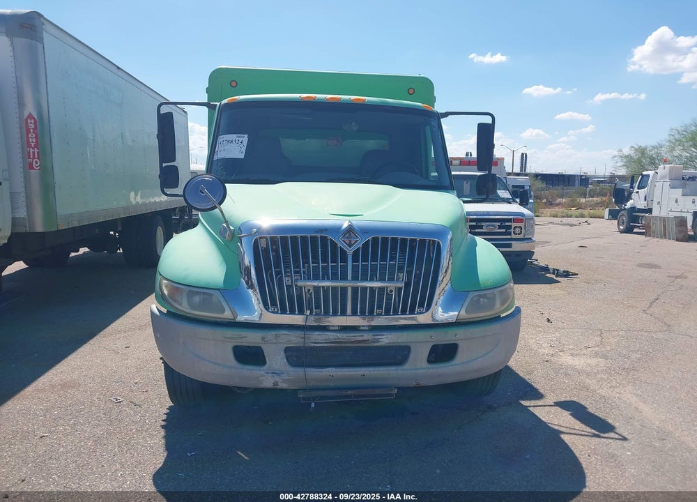 2002 INTERNATIONAL 4000 4300 VIN: 1HTMMAAL32H522486