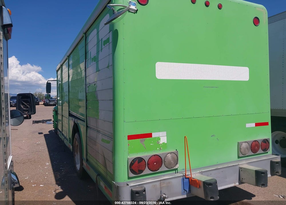 2002 INTERNATIONAL 4000 4300 VIN: 1HTMMAAL32H522486