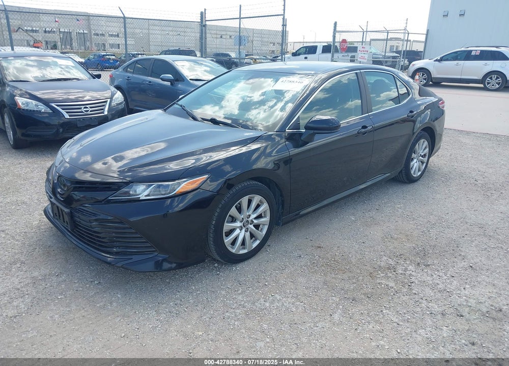 2018 TOYOTA CAMRY VIN: 4T1B11HK8JU658673