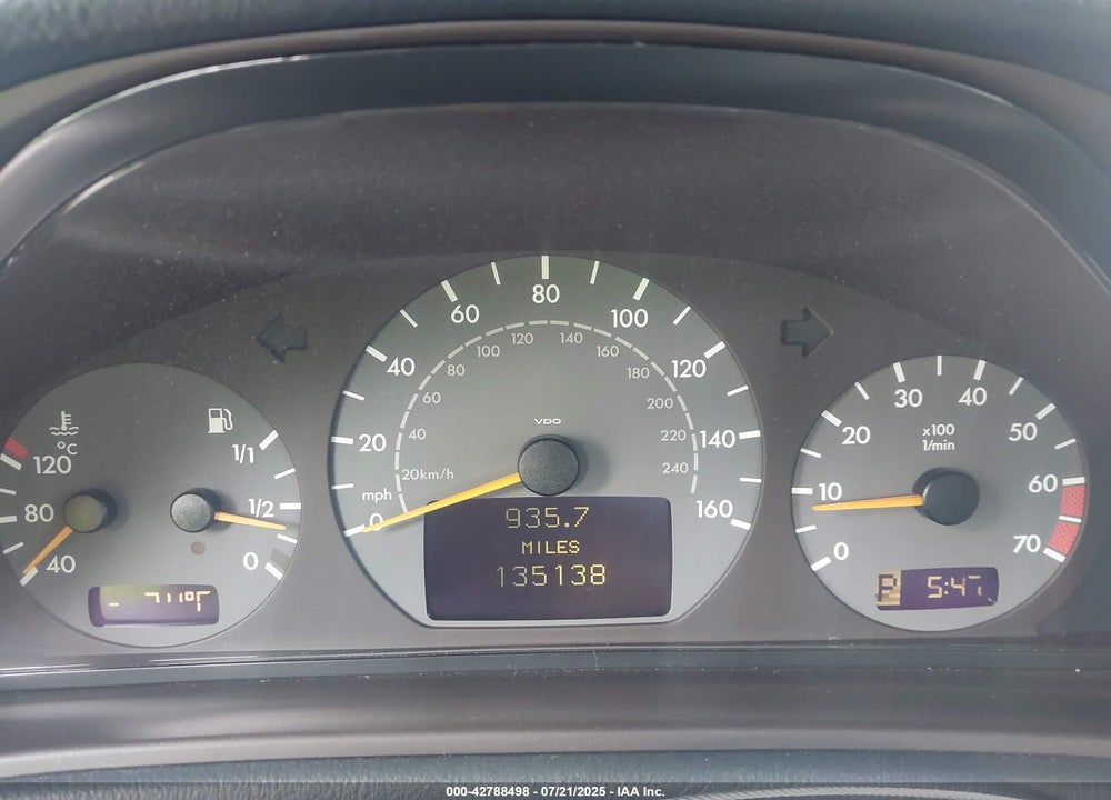 2002 MERCEDES-BENZ CLK 430 VIN: WDBLJ70G82T096105