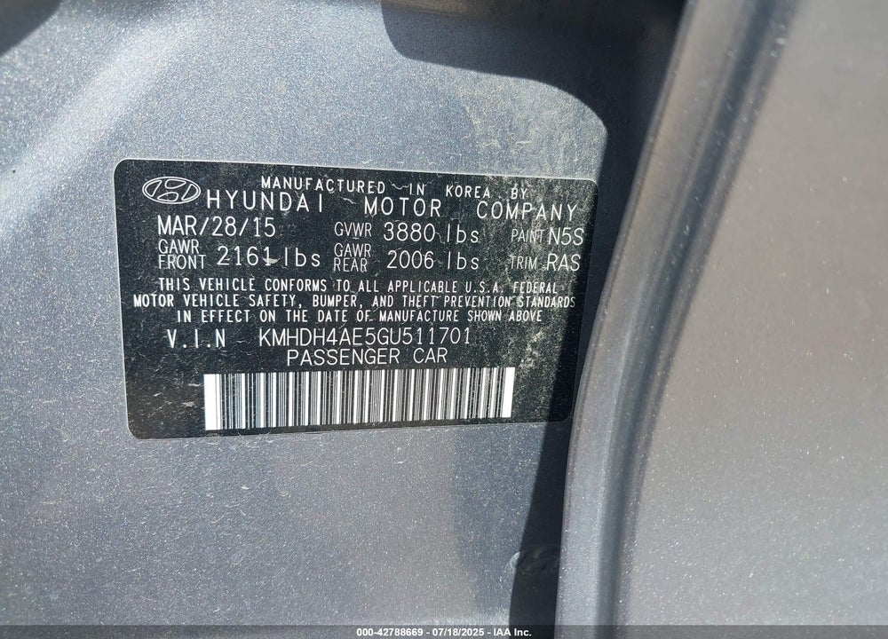 2016 HYUNDAI ELANTRA VIN: KMHDH4AE5GU511701
