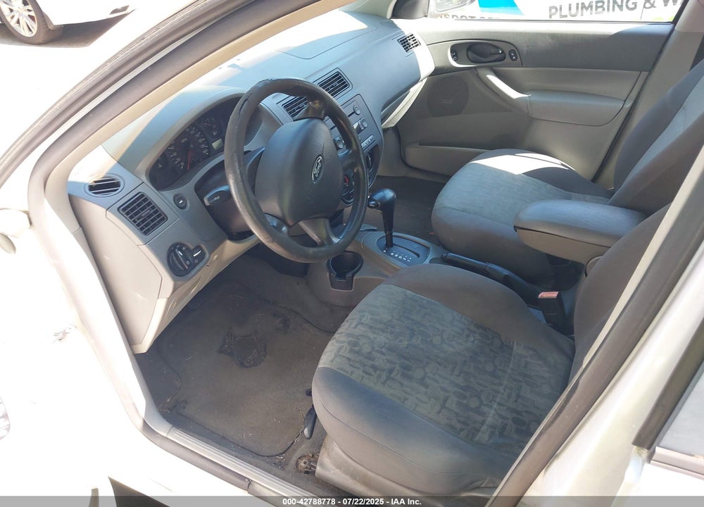 2005 FORD FOCUS VIN: 1FAFP36N45W244268