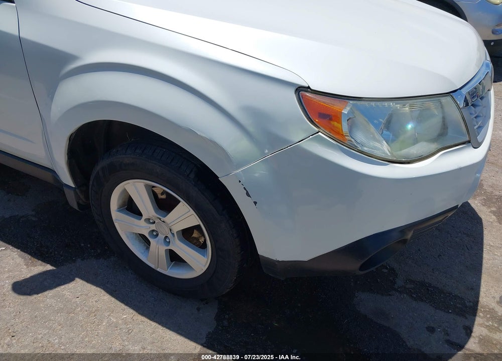 2013 SUBARU FORESTER VIN: JF2SHABC8DH401982