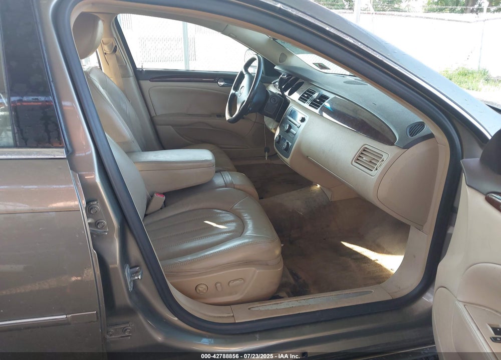 2011 BUICK LUCERNE VIN: 1G4HC5EM5BU102226