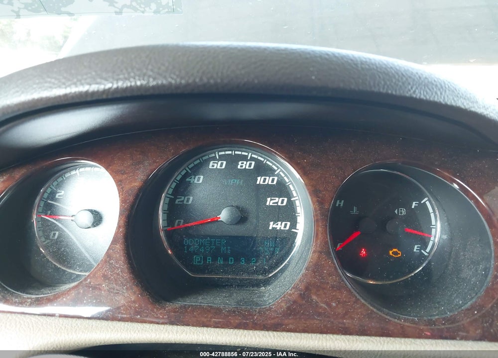 2011 BUICK LUCERNE VIN: 1G4HC5EM5BU102226