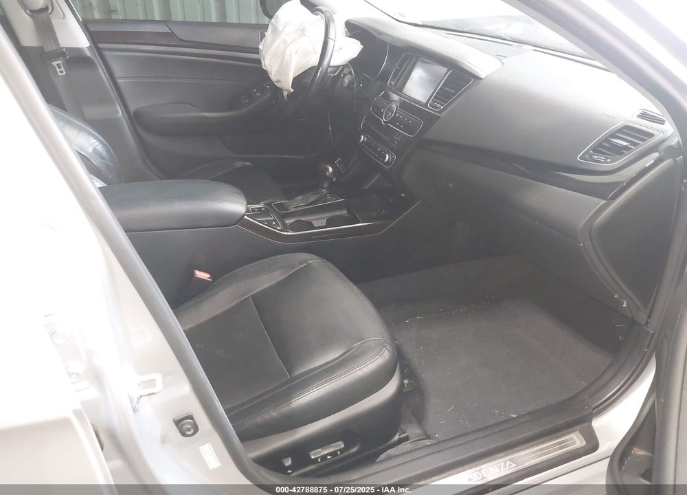2016 KIA CADENZA VIN: KNALN4D70G5211240