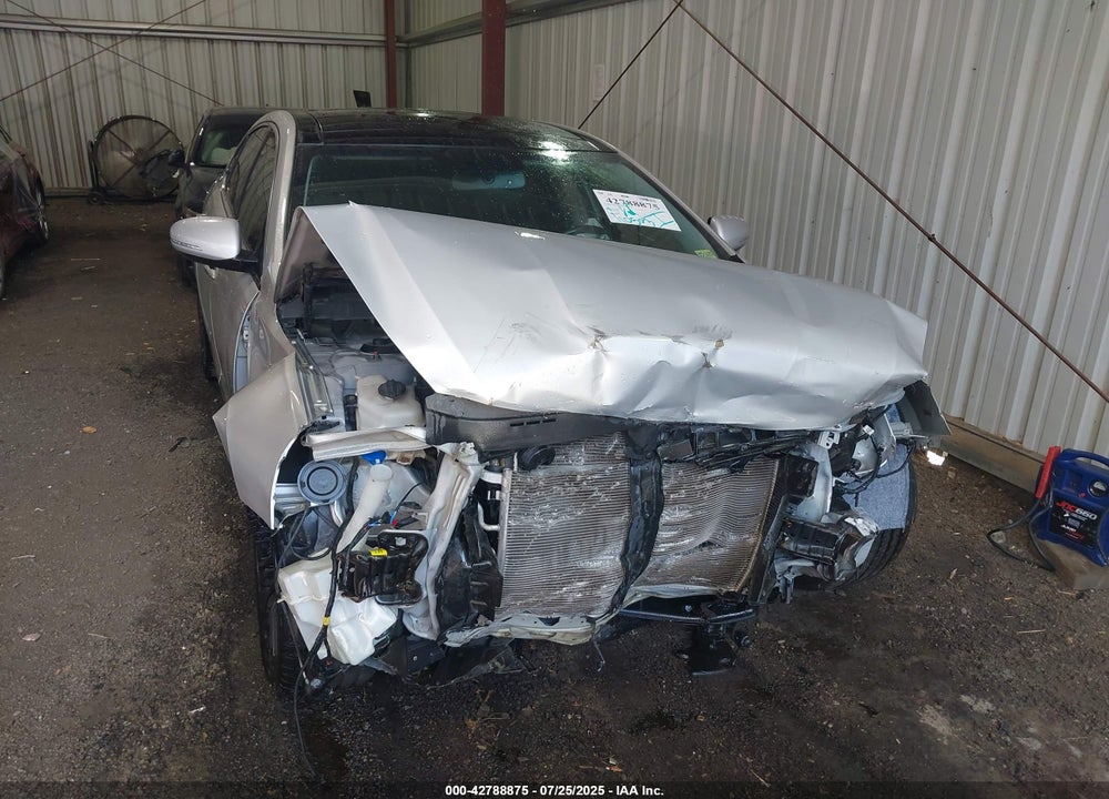 2016 KIA CADENZA VIN: KNALN4D70G5211240