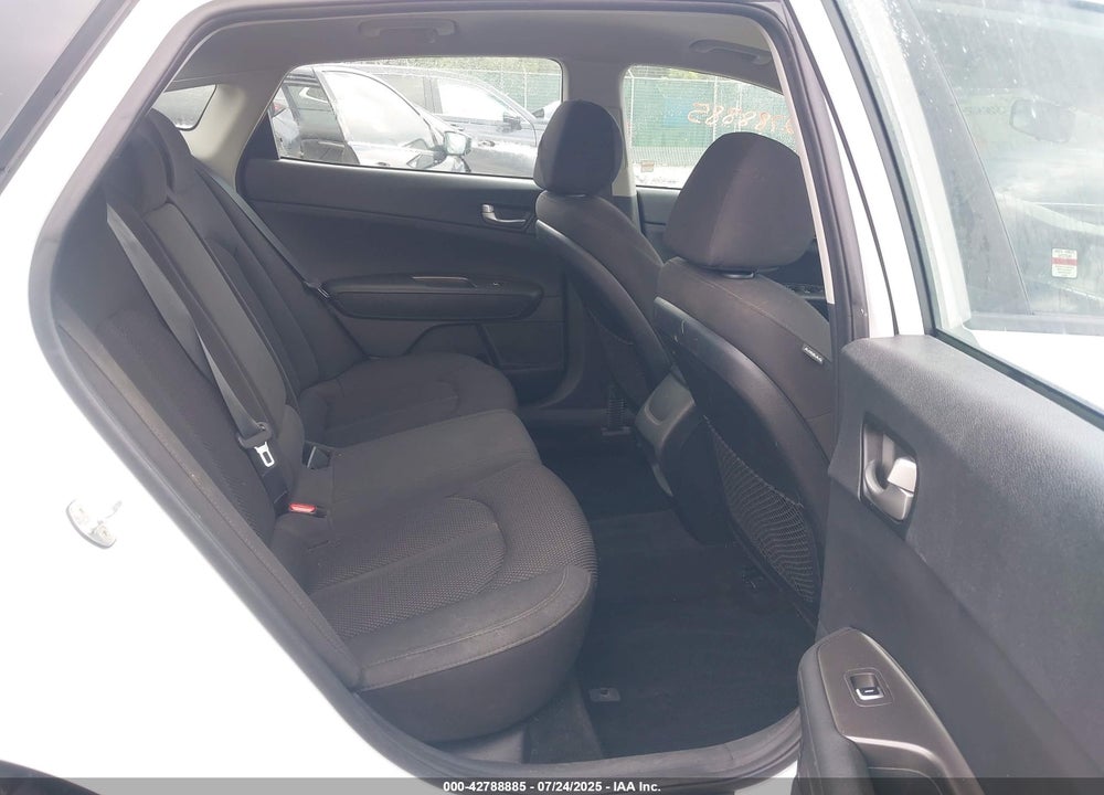 2020 KIA OPTIMA VIN: 5XXGT4L35LG429849
