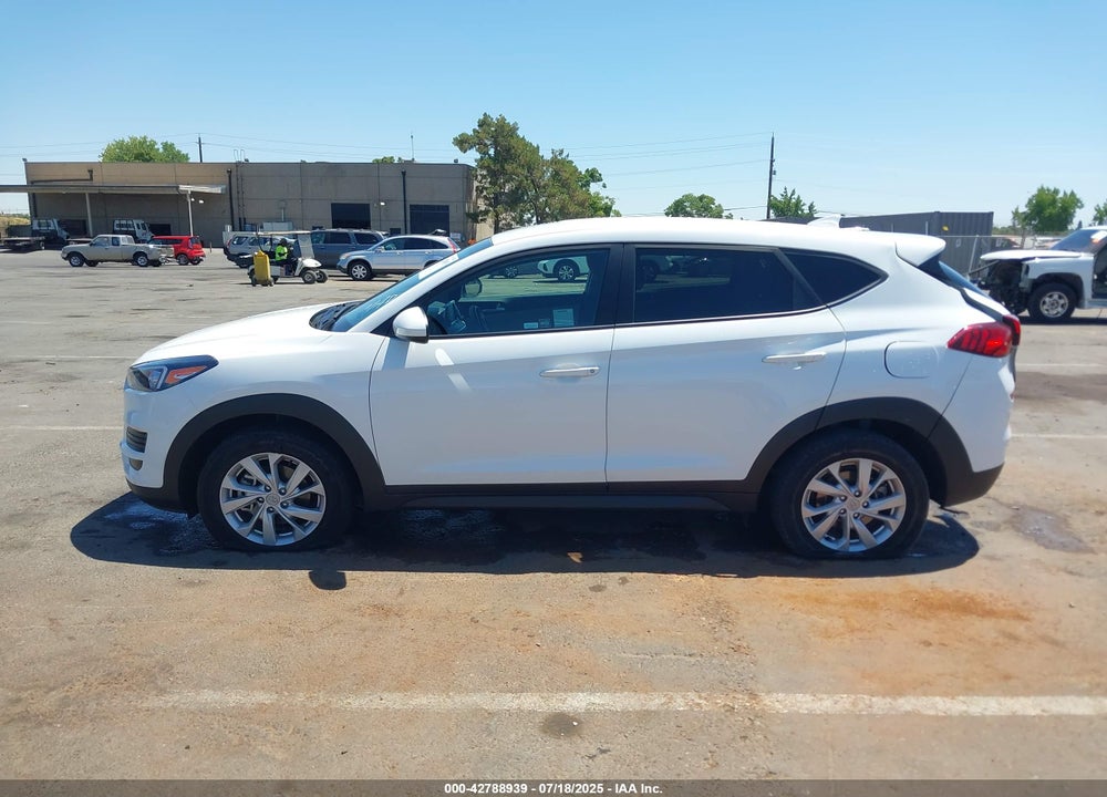 2020 HYUNDAI TUCSON SE VIN: KM8J23A49LU182971