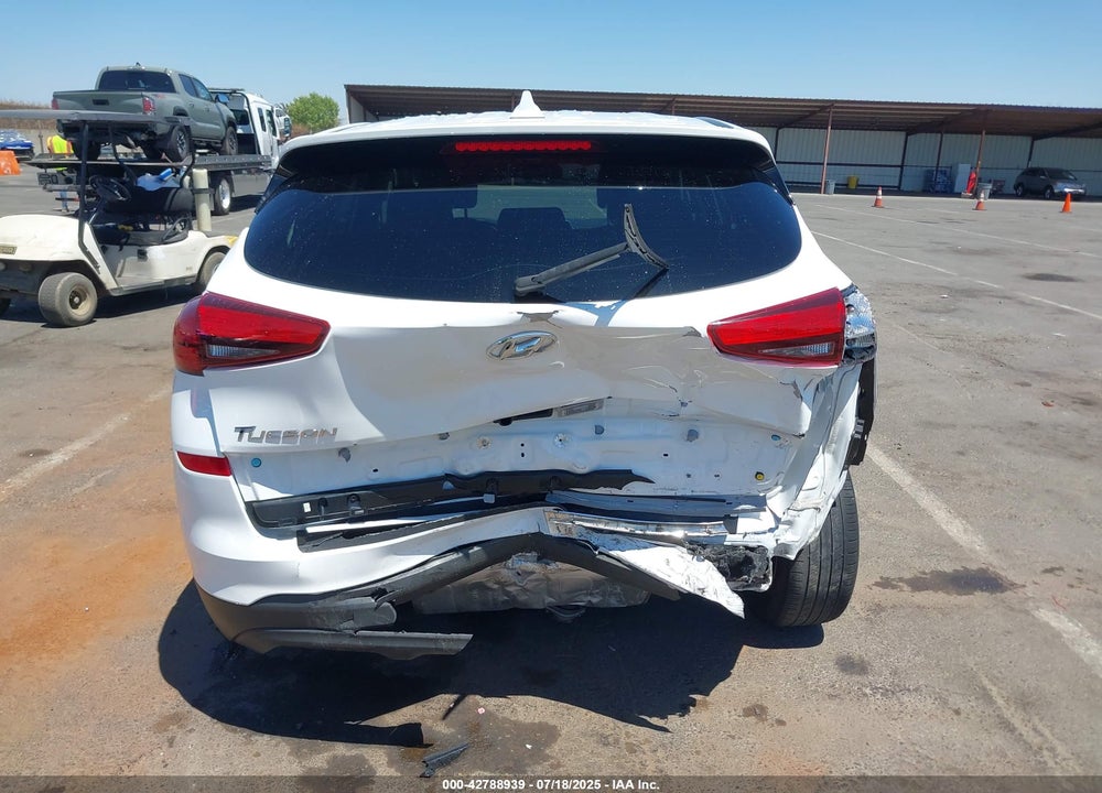 2020 HYUNDAI TUCSON SE VIN: KM8J23A49LU182971