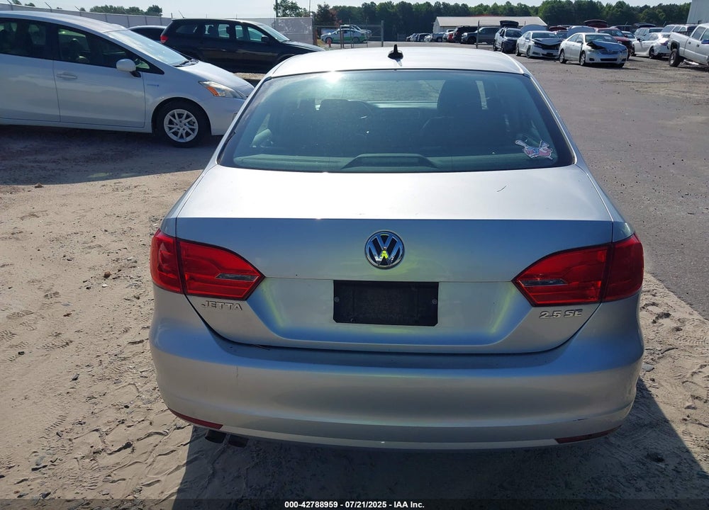 2012 VOLKSWAGEN JETTA VIN: 3VWBP7AJ7CM076382