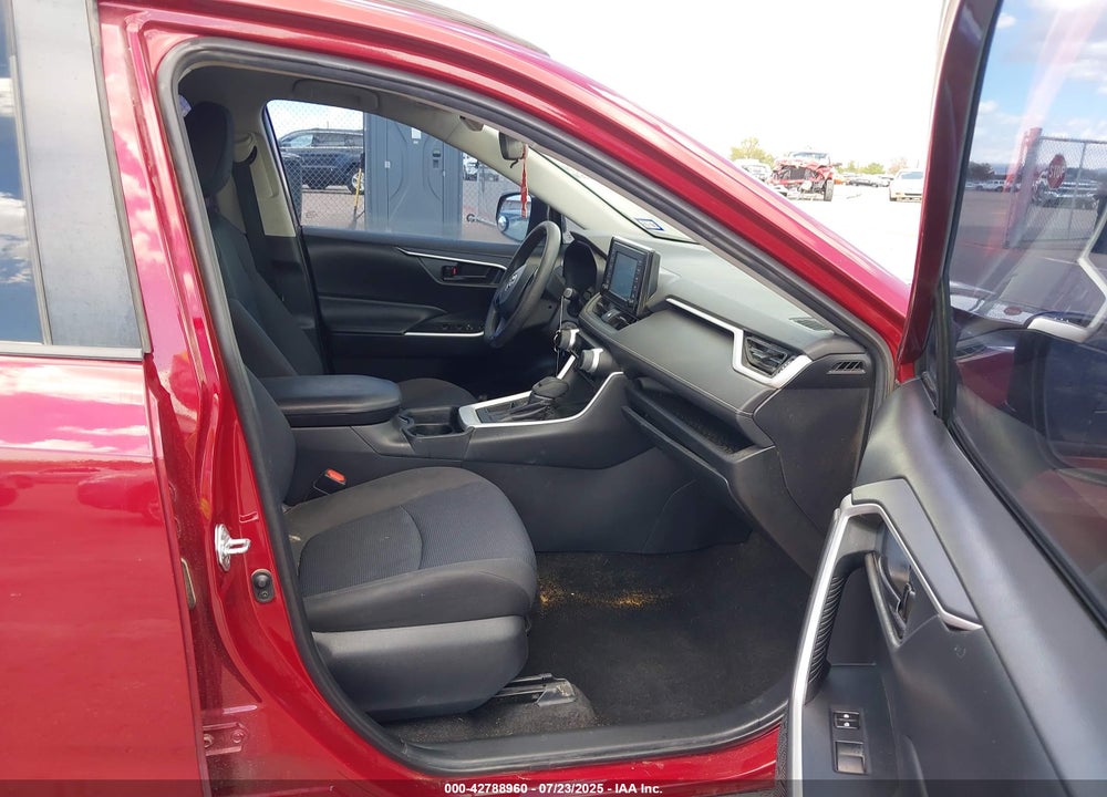 2019 TOYOTA RAV4 VIN: 2T3H1RFV4KW052933