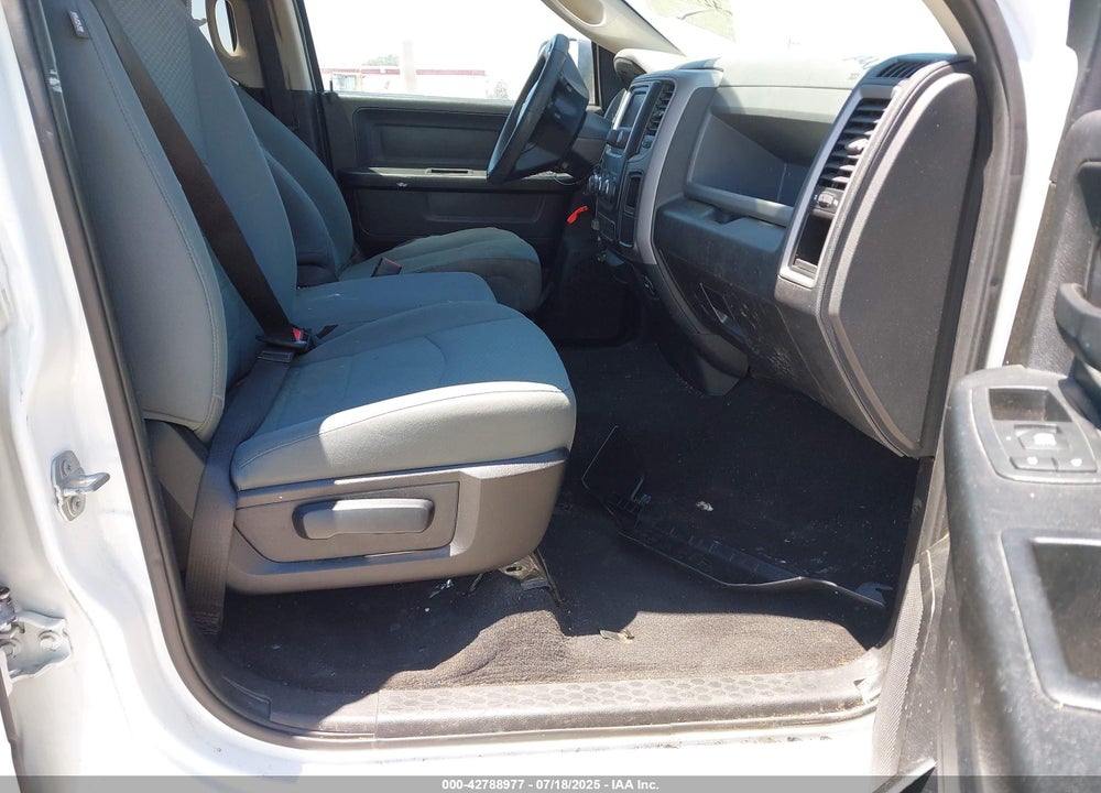 2017 RAM 1500 VIN: 1C6RR6FT6HS570240