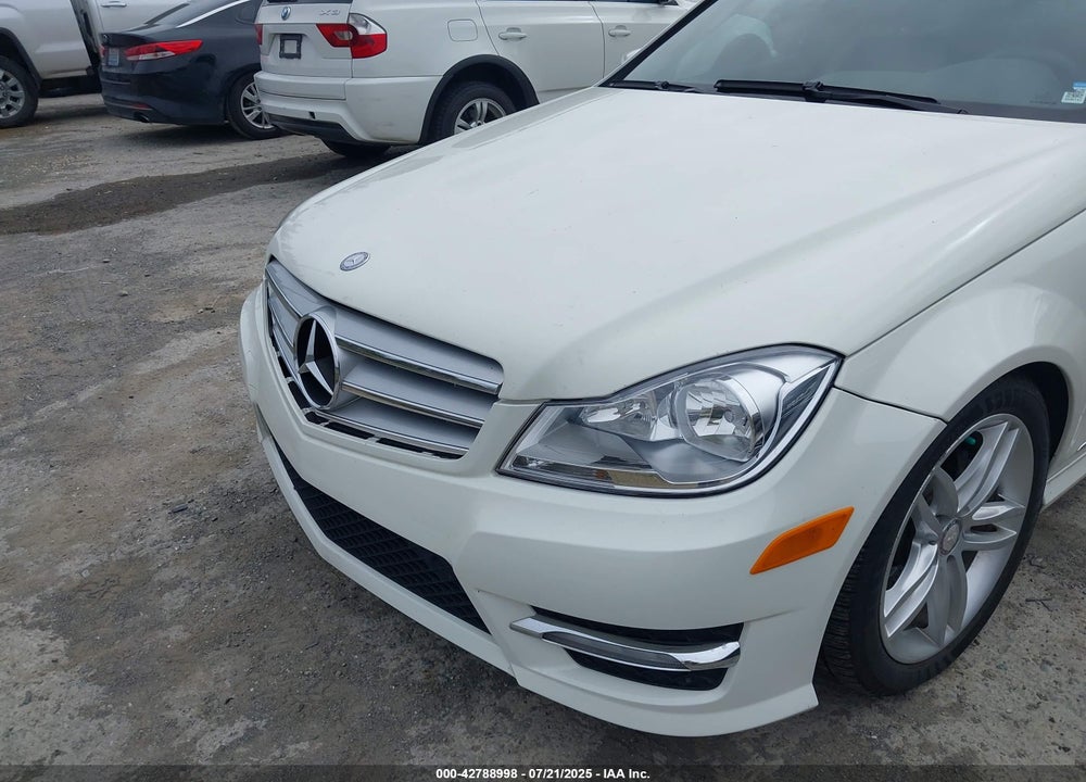2012 MERCEDES-BENZ C CLASS VIN: WDDGF4HB9CR193961