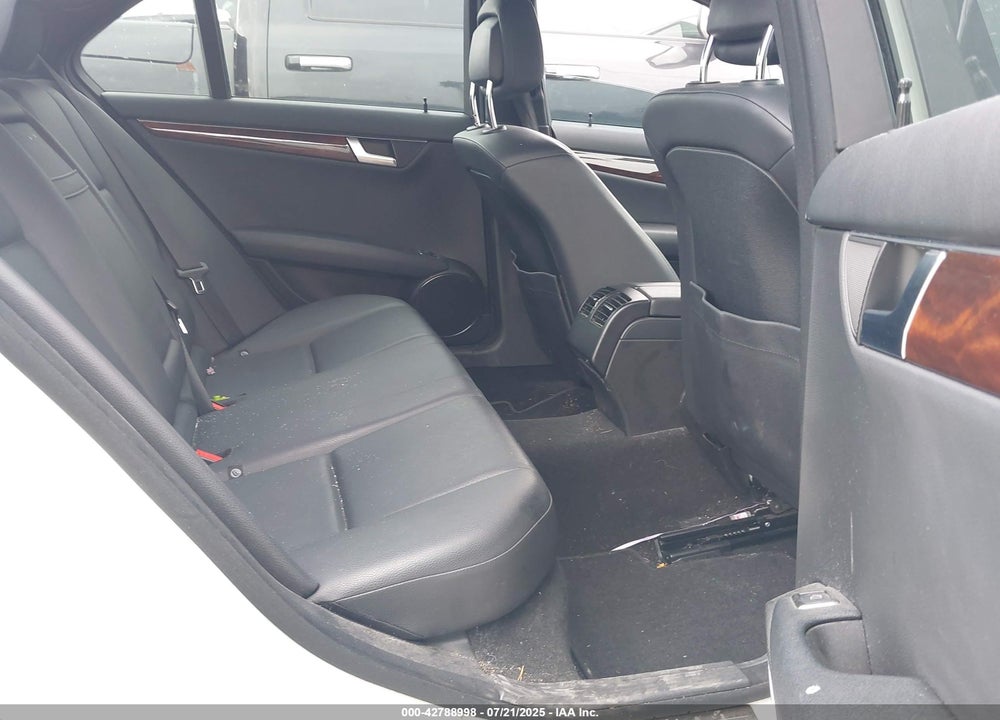 2012 MERCEDES-BENZ C CLASS VIN: WDDGF4HB9CR193961