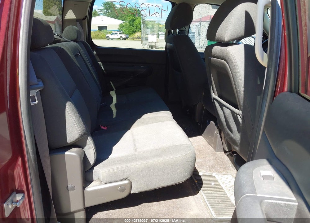 2013 CHEVROLET SILVERADO 1500 VIN: 3GCPKSE73DG122461