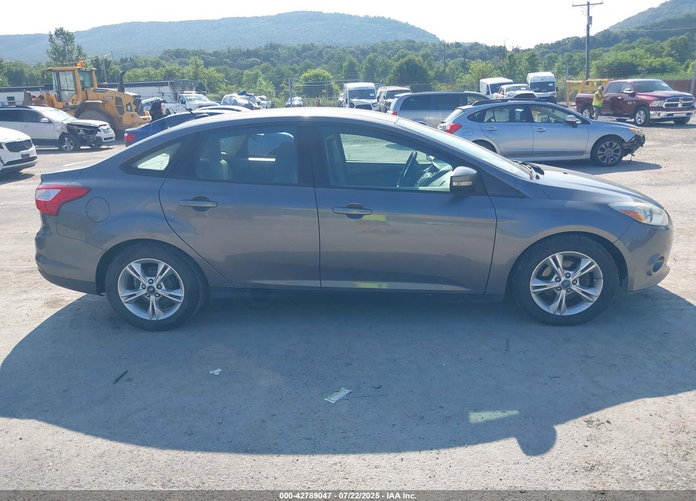 2014 FORD FOCUS VIN: 1FADP3F25EL215456