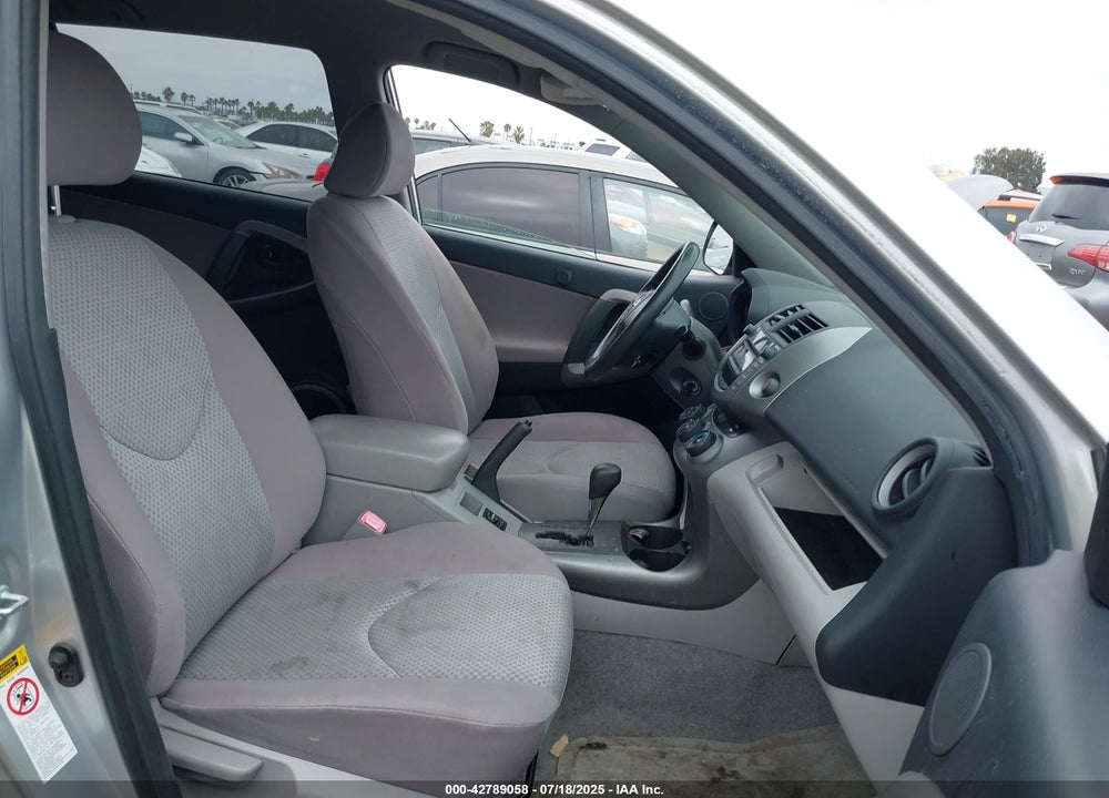 2006 TOYOTA RAV4 VIN: JTMZD33V965010168