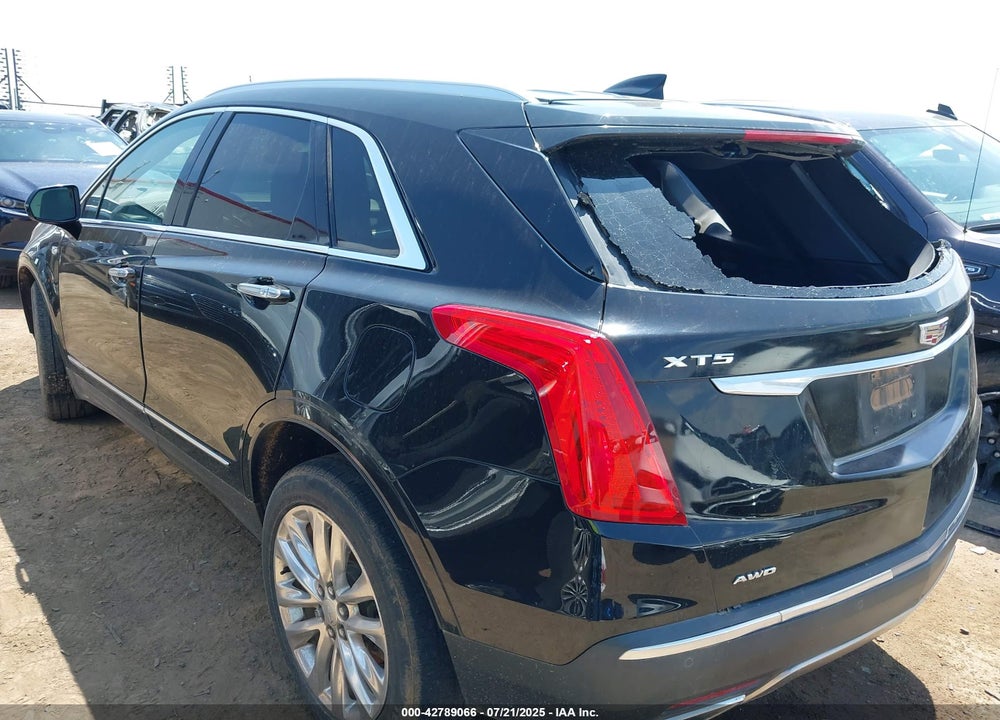 2017 CADILLAC XT5 VIN: 1GYKNFRS2HZ103133