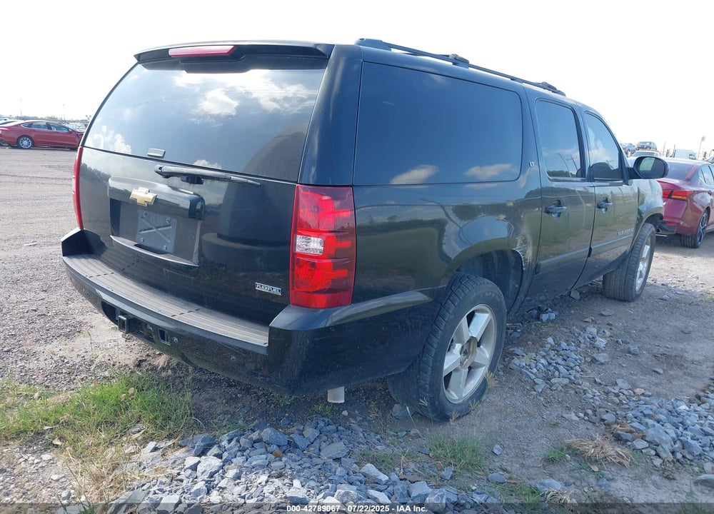 2007 CHEVROLET SUBURBAN 1500 VIN: 1GNFC16097J350432