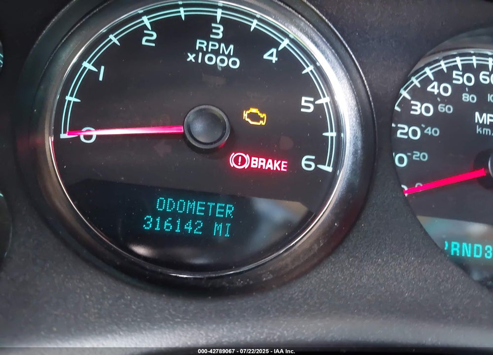 2007 CHEVROLET SUBURBAN 1500 VIN: 1GNFC16097J350432