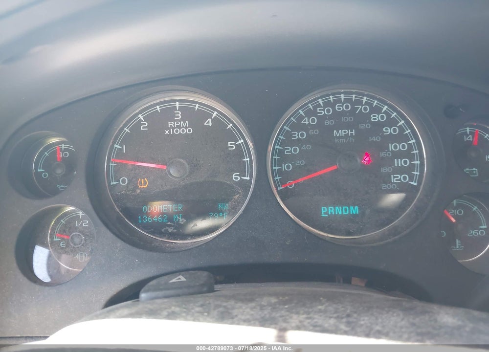 2010 CHEVROLET TAHOE VIN: 1GNUKAE09AR172879