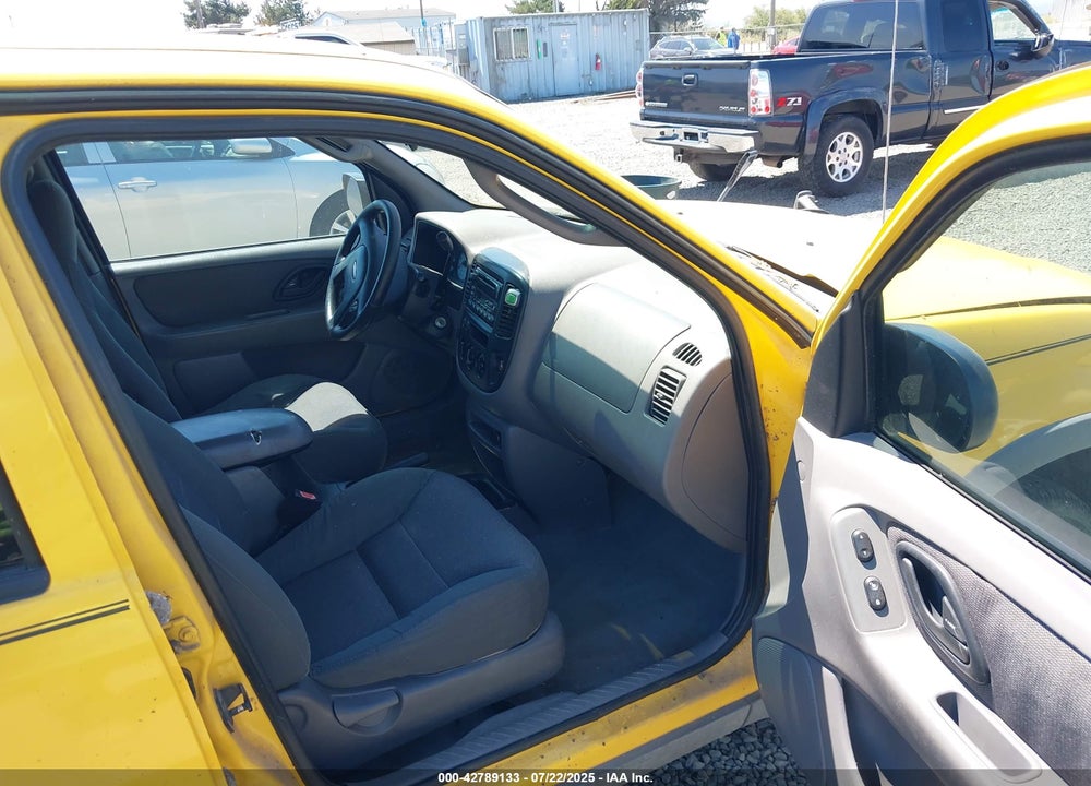 2001 FORD ESCAPE XLT VIN: 1FMYU041X1KA94920