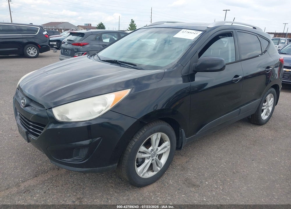 2011 HYUNDAI TUCSON VIN: KM8JU3AC1BU158843