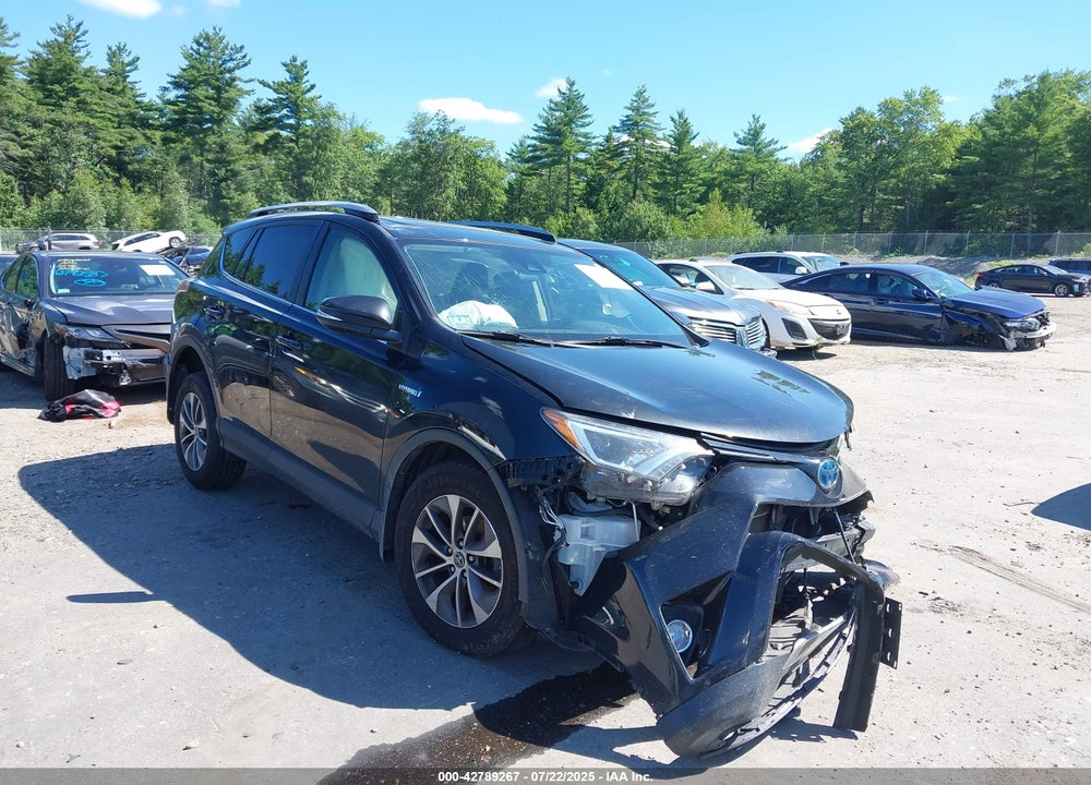 2017 TOYOTA RAV4 HYBRID XLE VIN: JTMRJREV1HD135134