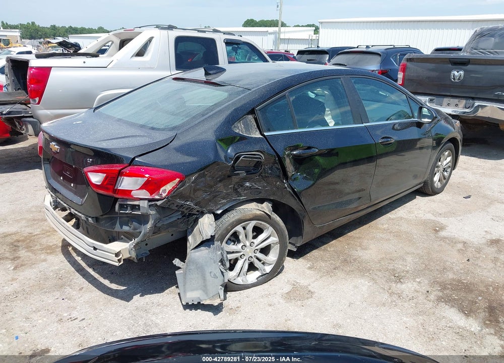 2019 CHEVROLET CRUZE VIN: 1G1BE5SMXK7136145