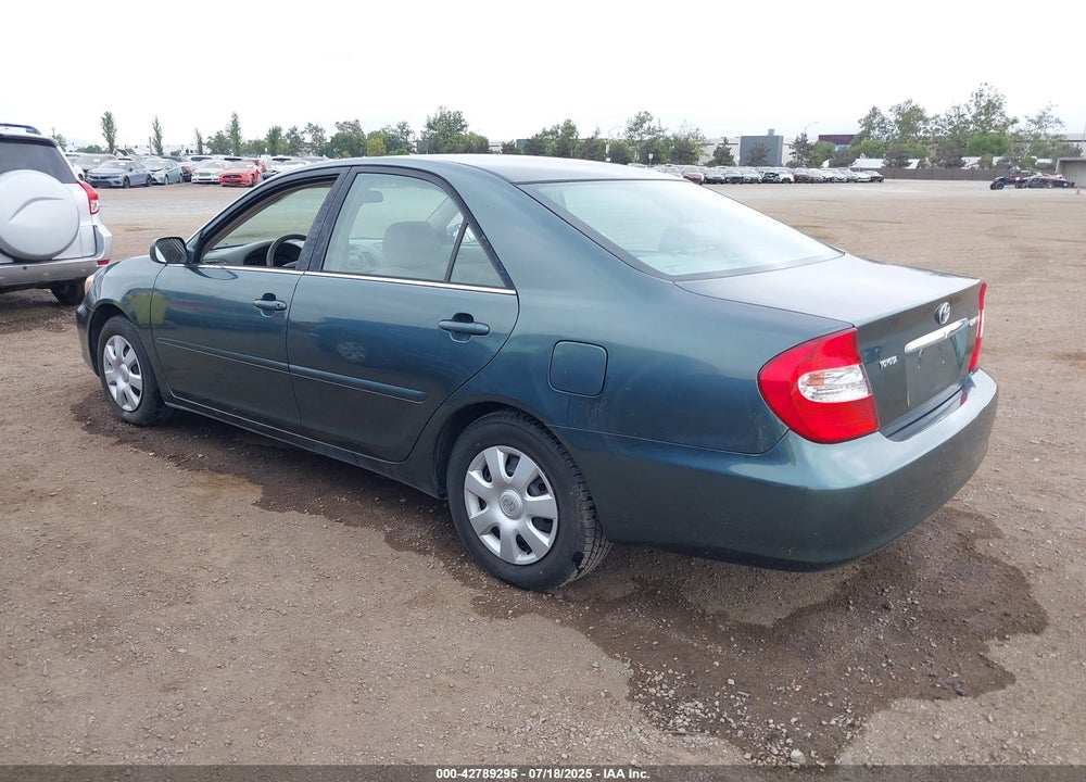 2002 TOYOTA CAMRY LE VIN: 4T1BE32K82U579904