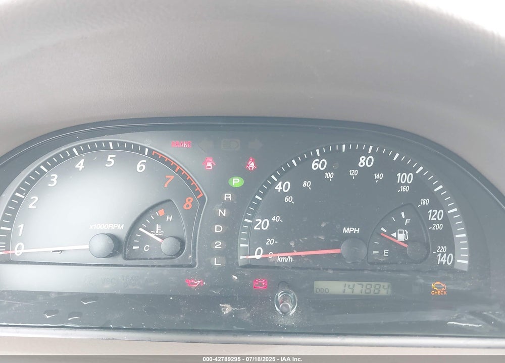 2002 TOYOTA CAMRY LE VIN: 4T1BE32K82U579904