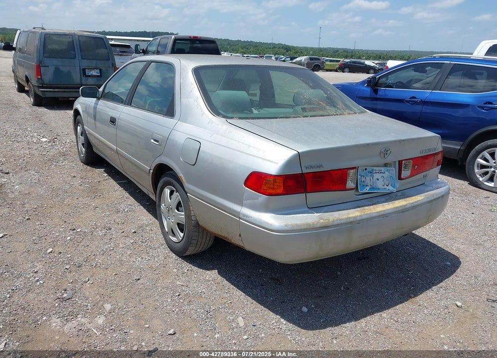 2000 TOYOTA CAMRY LE V6 VIN: 4T1BF22K7YU095920