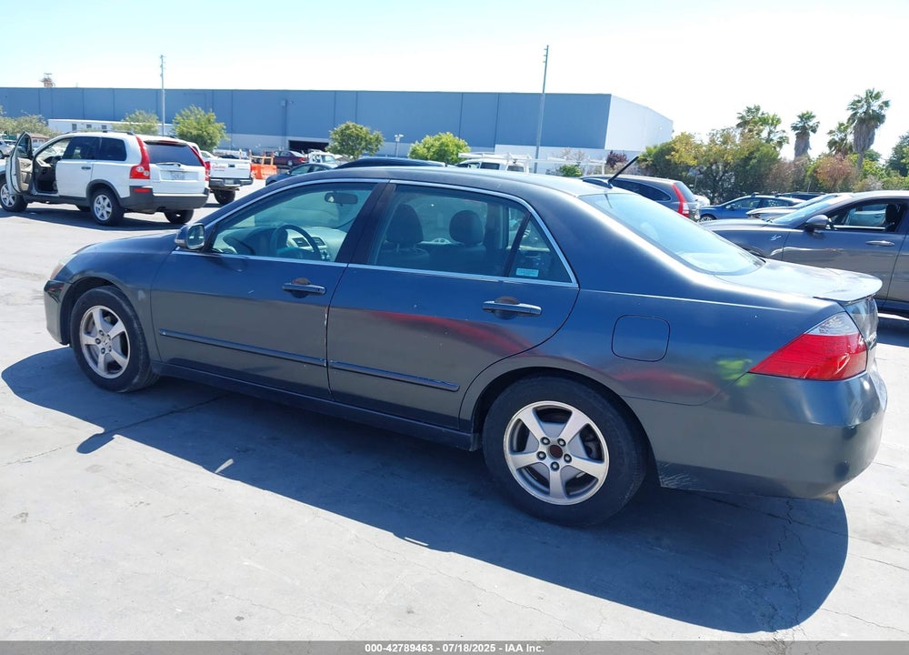 2007 HONDA ACCORD VIN: JHMCN36497C003335