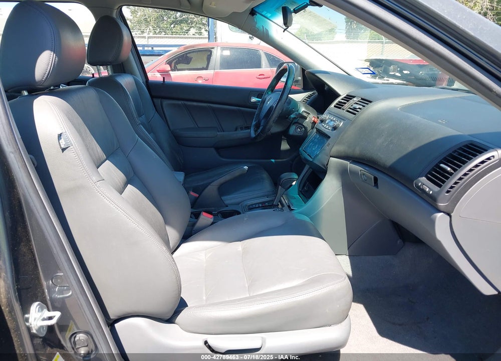 2007 HONDA ACCORD VIN: JHMCN36497C003335