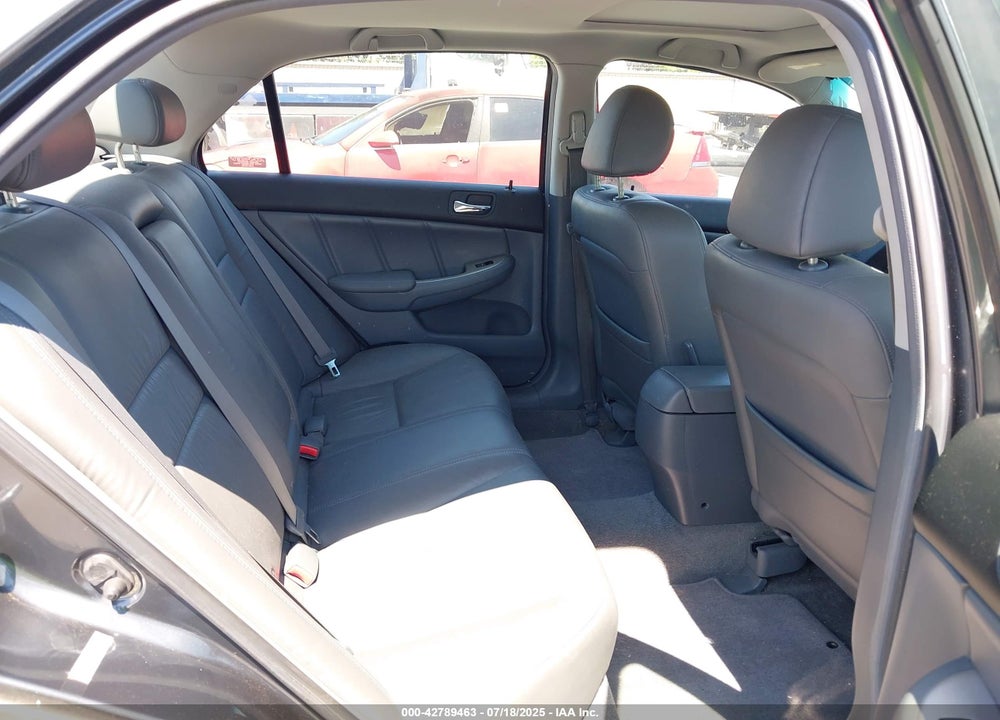 2007 HONDA ACCORD VIN: JHMCN36497C003335