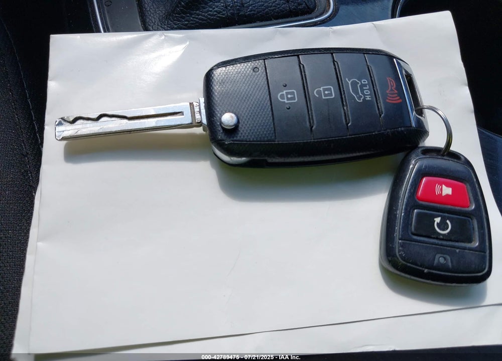 2015 KIA SORENTO VIN: 5XYKT4A6XFG570665