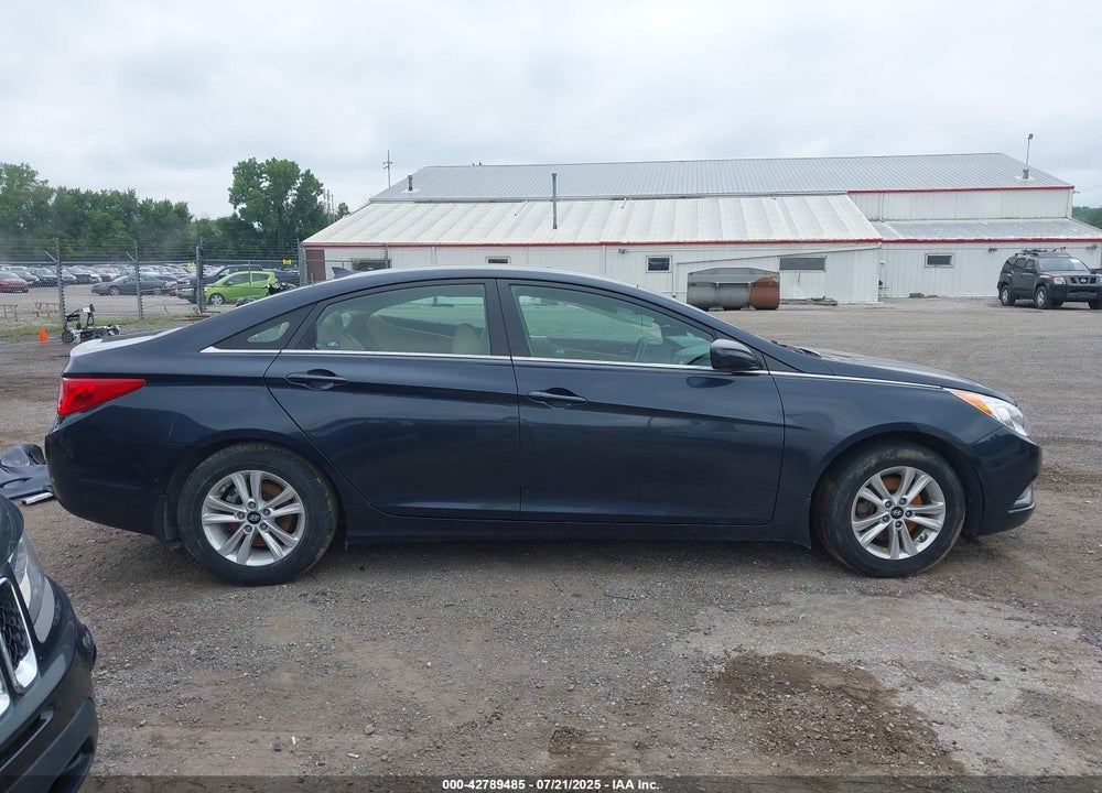2013 HYUNDAI SONATA GLS VIN: 5NPEB4AC0DH789825