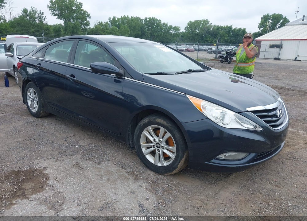2013 HYUNDAI SONATA GLS VIN: 5NPEB4AC0DH789825