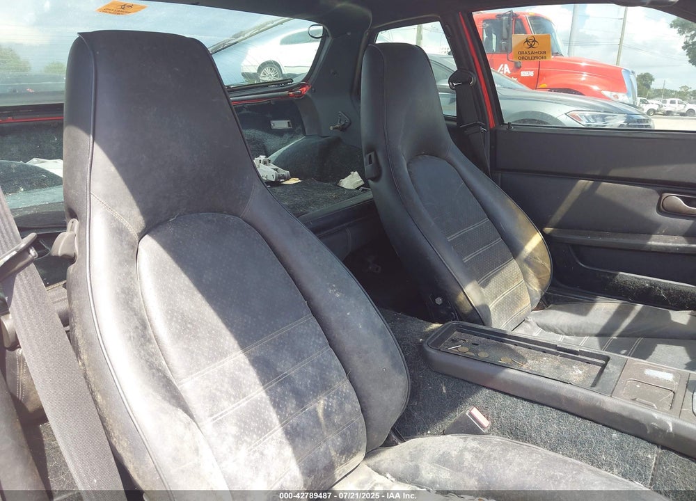 1985 PORSCHE 944 VIN: WP0AA0949FN458218