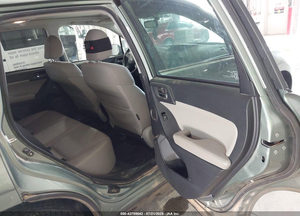 2015 SUBARU FORESTER VIN: JF2SJAUC5FH518262