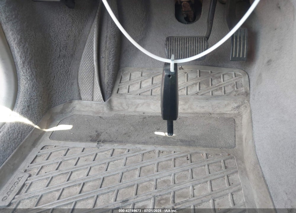 2009 VOLVO V50 VIN: YV1MW382292496311