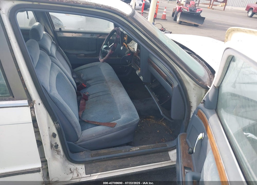 1988 DODGE DYNASTY VIN: 1B3BU4633JD242251