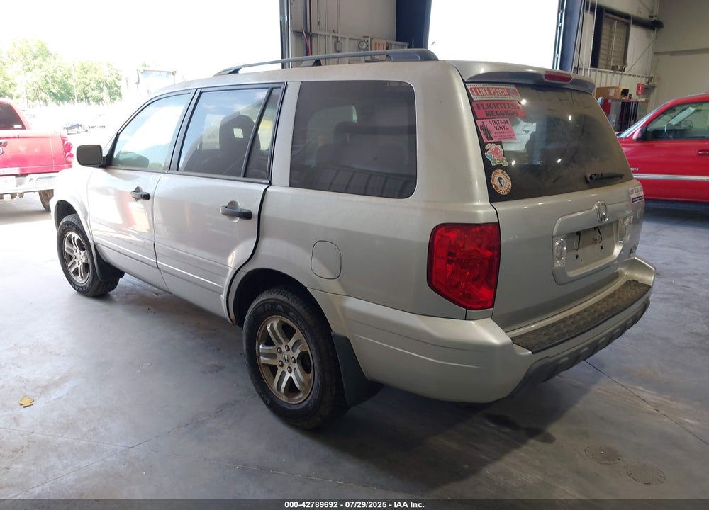 2005 HONDA PILOT VIN: 5FNYF18505B007143